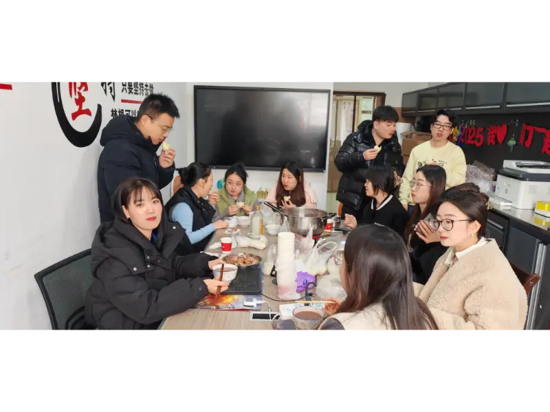 Le usanze tradizionali Laba vivono a Maotong