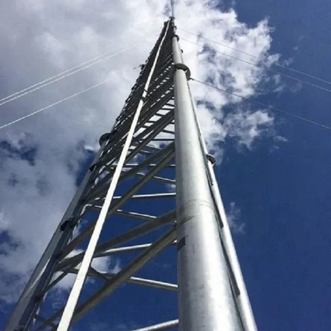 Torre angolare in acciaio autoportante